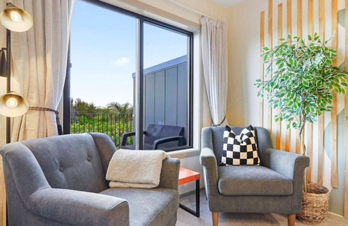 Albany Maison | Super Chic Apt nr Albany Mall | Carpark & Fibre