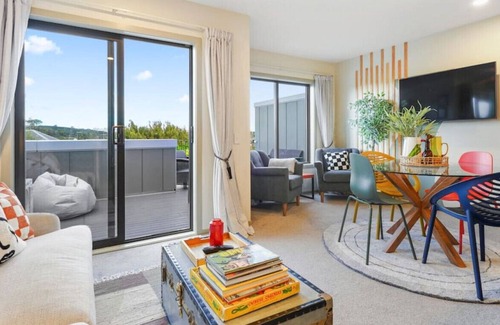 Albany Maison | Super Chic Apt nr Albany Mall | Carpark & Fibre