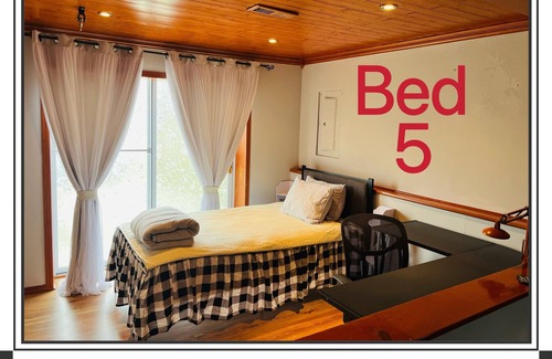Somers Point Maison | Clean, beautiful and cozy 5 bedrooms full house!