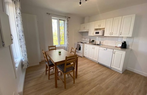 Vieux-Limoilou Appartement | Super condo pres de la 3ème ave, bus et vieux Qc