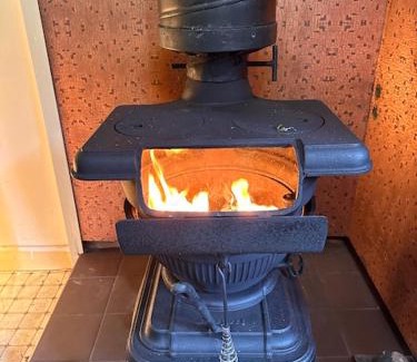 Otira Appartement | Super 'Cosy' Small Cabin in The Middle of National Park and Mountains