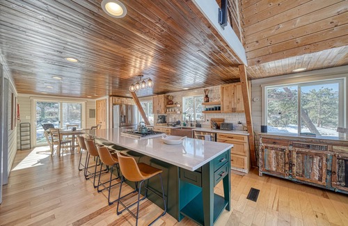 Howard Cabine | Super Cozy A-Frame in Howard, Colorado