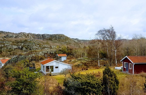 Edshultshall Cottage | Super Cozy Cottage by the Sea Boxviks Kile Orust