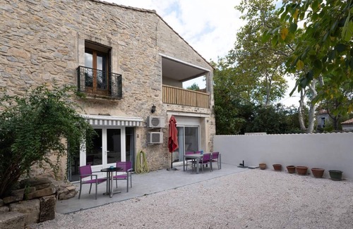 Saint-Bauzille-de-Montmel Maison | Superbe Maison de Village avec Jardin