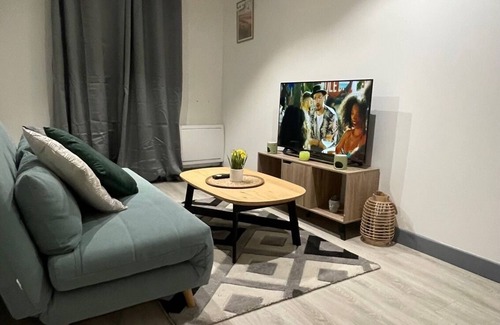 Ponthierry Appartement | Super apartment, 5 minutes from the RER D station, outdoor parking