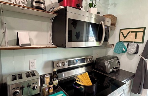 North Troy Appartement | Super Fresh Apartment Near Jay Peak!