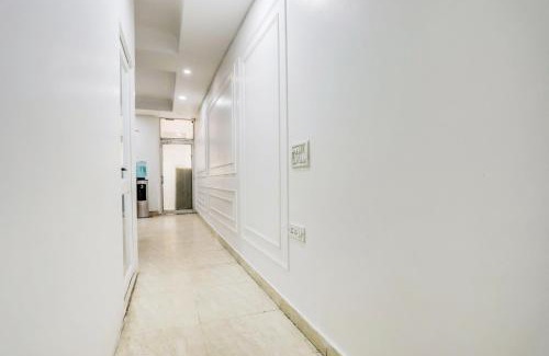 Sainik Farm Hôtel | Super Hotel O KD Plaza 6