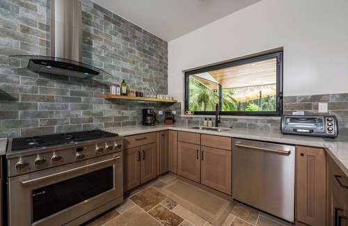 Playa Grande Maison | Super lux 5-bedroom, 7 bath house in beautiful Playa Grande with golf cart!