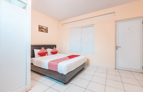 Menteng Hôtel | Super OYO 1868 J&b Room Pramuka