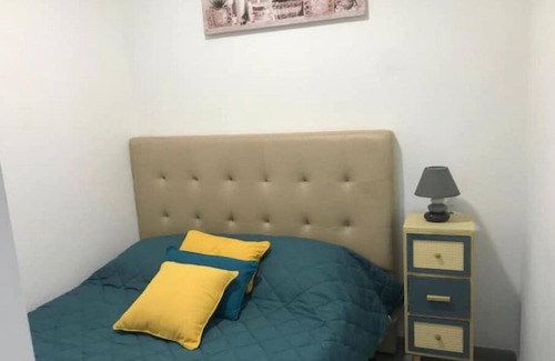 Figeac Appartement | Super studio refait à neuf avec terrasse +jardin