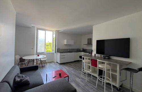 Claix Appartement | Superb 4/6-person apartment in a peaceful setting at the foot of the Vercors mountains