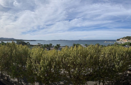 Sanary-sur-Mer Appartement | Appartement T3 Lacaravelle vue mer panoramique parking sécurisé
