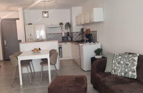 Saint-Roch Appartement | Superb apartment with swimming pool in summer from June to September