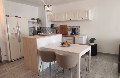 Saint-Roch Appartement | Superb apartment with swimming pool in summer from June to September