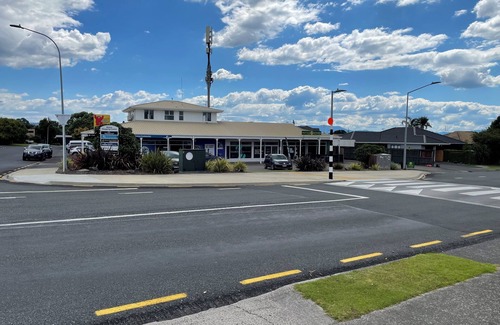 Tauranga Maison | Superb bolt hole located in the heart of Matua