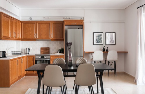 Amarousion Appartement | Superb & Comfy 2 BD Apartment in Marousi