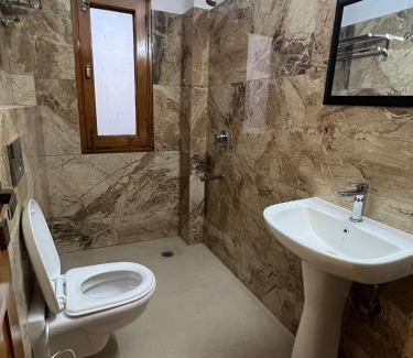 Sanjauli Appartement | Superb For Groups