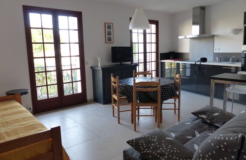 Saint-Georges-de-Didonne Appartement | Superbe appartement pour 4 personnes face à la plage