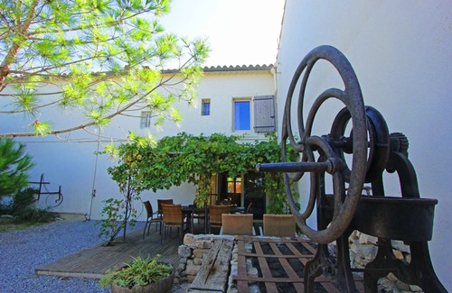 Argens-Minervois Maison | SUPERBE MAISON TOUT CONFORT, PISCINE et JACUZZI PRIVÉS dans un écrin de NATURE