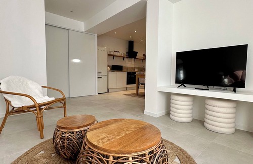 Larchant Maison | Superbe maison au cœur de Larchant. Animaux de compagnie acceptés!