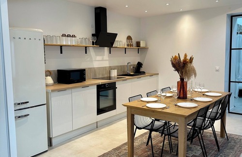 Larchant Maison | Superbe maison au cœur de Larchant. Animaux de compagnie acceptés!