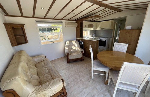 Saint-Nazaire-d'Aude Maison | Superb mobile home with barbecue