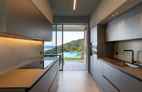 Stresa Villa | Superbe villa moderne avec piscine & vue panoramique sur le lac! - Villa Falcone