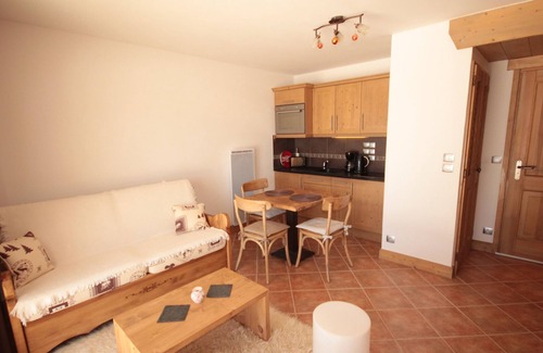 Bisanne 1500 Appartement | Superbe 2 pièces neuf avec piscine, parking couvert et Wi-Fi