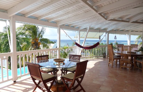 Morel Villa | Superbe vue mer, piscine à débordement, charme et confort à deux pas de la plage