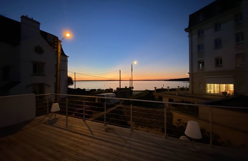 Concarneau Villa | Superbe Villa face à la mer - Jacuzzi - idéale famille ou amis