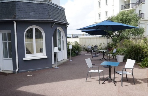 Concarneau Villa | Superbe Villa face à la mer - Jacuzzi - idéale famille ou amis