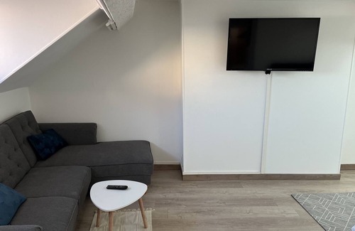 Montlhery Appartement | Superbe Studio refait à neuf