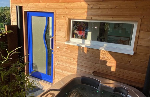 Furchhausen Maison | Superbe suite avec jacuzzi privatif et jardin pour séjour détente à la campagne.