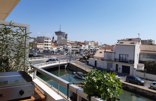 Palavas-les-Flots Appartement | Superbe T3 vue magnifique! Central et à 2 pas de la plage.