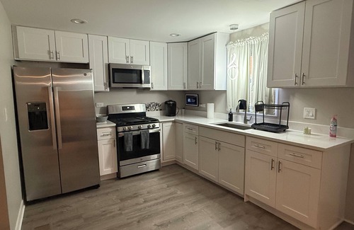Chicago Maison | Superb townhome with Near Lake in vibrant Chicago