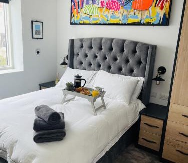 Horfield Maison | Superb townhouse near vibrant Gloucester Road