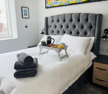 Horfield Maison | Superb townhouse near vibrant Gloucester Road