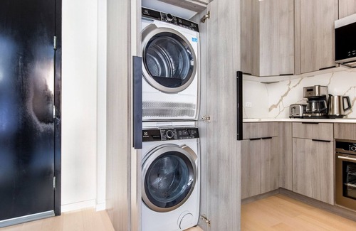 Lincoln Square Appartement | Superb UWS 2BR w/ Elevator & W/D, nr Central Park, by Blueground