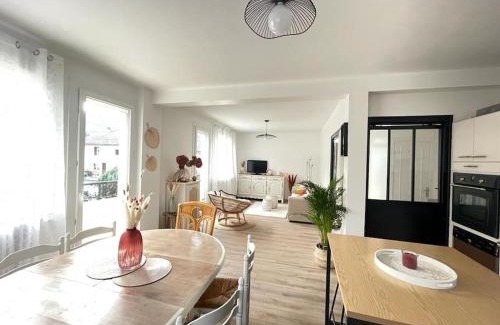 Vaux-les-Saint-Claude Appartement | Superbe appartement avec salle de jeux