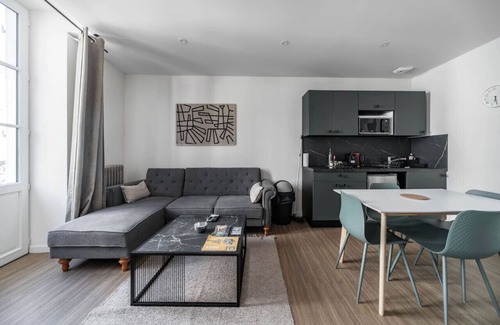 Vieux Vichy Appartement | Superbe appartement climatisé dans immeuble classé