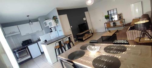 Albertville Appartement | Superbe appartement en résidence avec piscine.