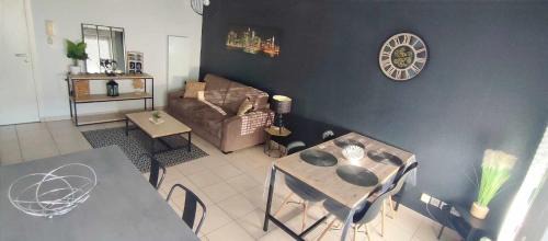 Albertville Appartement | Superbe appartement en résidence avec piscine.