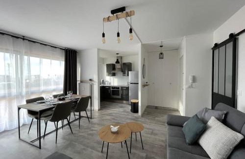 Port Appartement | Superbe appartement en rez-de-jardin avec vue mer