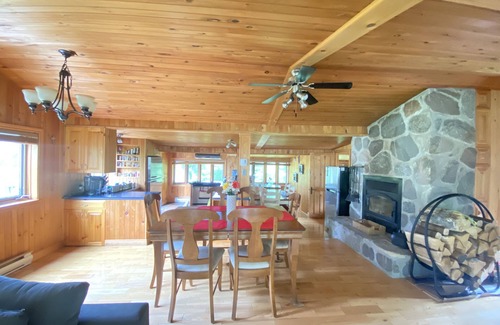 Montcalm Chalet De Ski | Superbe chalet au coeur de la nature et à proximité d'un corridor aérobique