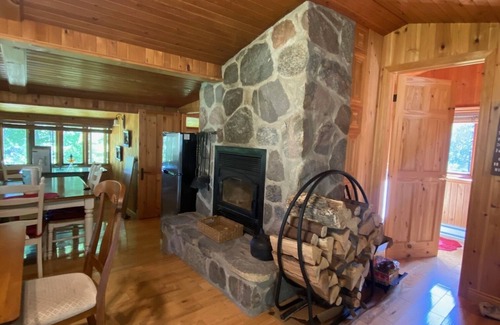 Montcalm Chalet De Ski | Superbe chalet au coeur de la nature et à proximité d'un corridor aérobique