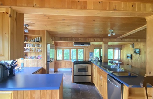 Montcalm Chalet De Ski | Superbe chalet au coeur de la nature et à proximité d'un corridor aérobique