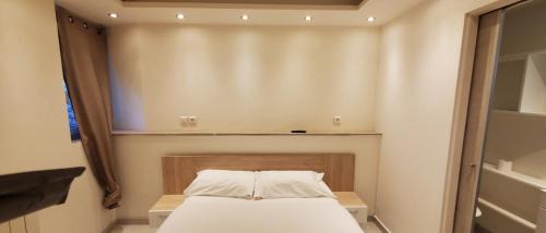 Publier Appartement | Superbe f1 en bord du lac