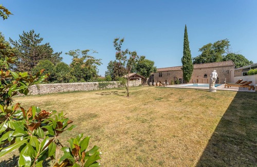 Rauzan Maison | Superbe maison avec piscine