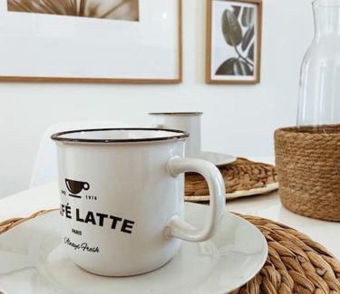 Quartier des Eaux-Claires Appartement | Superbe: parking gratuit + wifi puissant + balcon