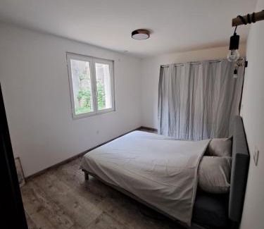 Breil-sur-Roya Appartement | Superbe Rez-de-Jardin refait à neuf.